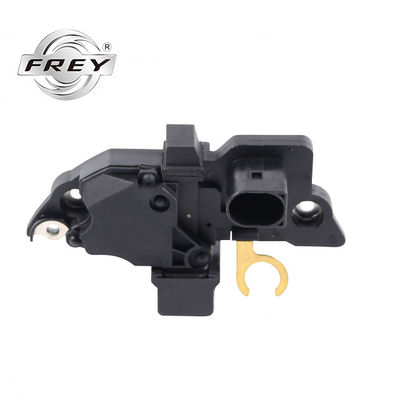 Pezzi di ricambio elettrici automatici del regolatore dell'alternatore 0031542406 per Mercedes W163 W203