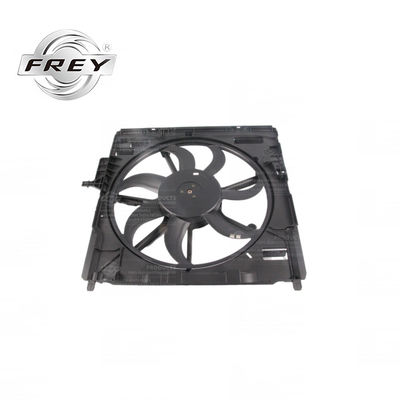 17428618241 Ventola elettrica dell'automobile delle parti di raffreddamento del motore per BMW E71 E70
