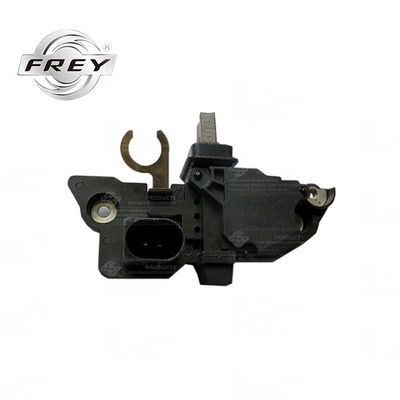 Pezzi di ricambio elettrici automatici del regolatore dell'alternatore 0031542406 per Mercedes W163 W203